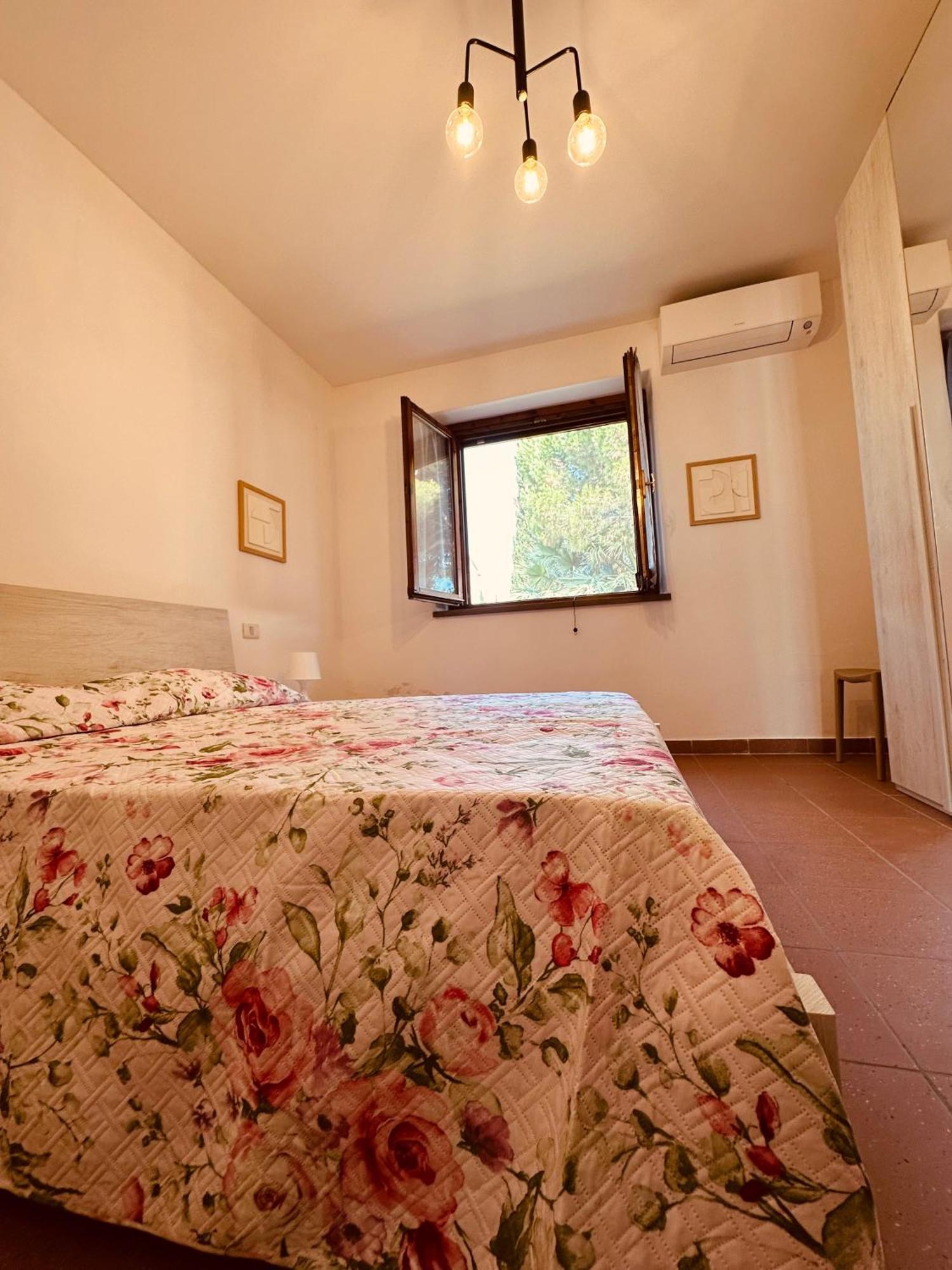 Agriturismo Santa Maria 폴로니카 외부 사진